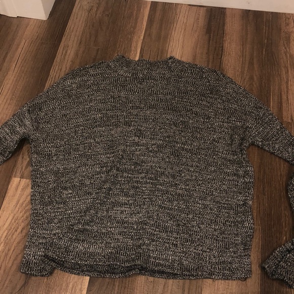 H&M Tops - H&M Knit Top
